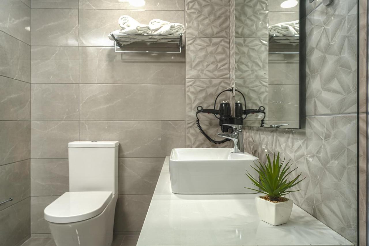 Iris & Rhea Junior Suites ซีลีวี ภายนอก รูปภาพ