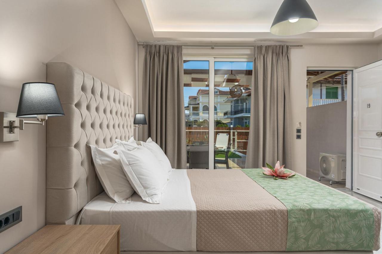 Iris & Rhea Junior Suites ซีลีวี ภายนอก รูปภาพ