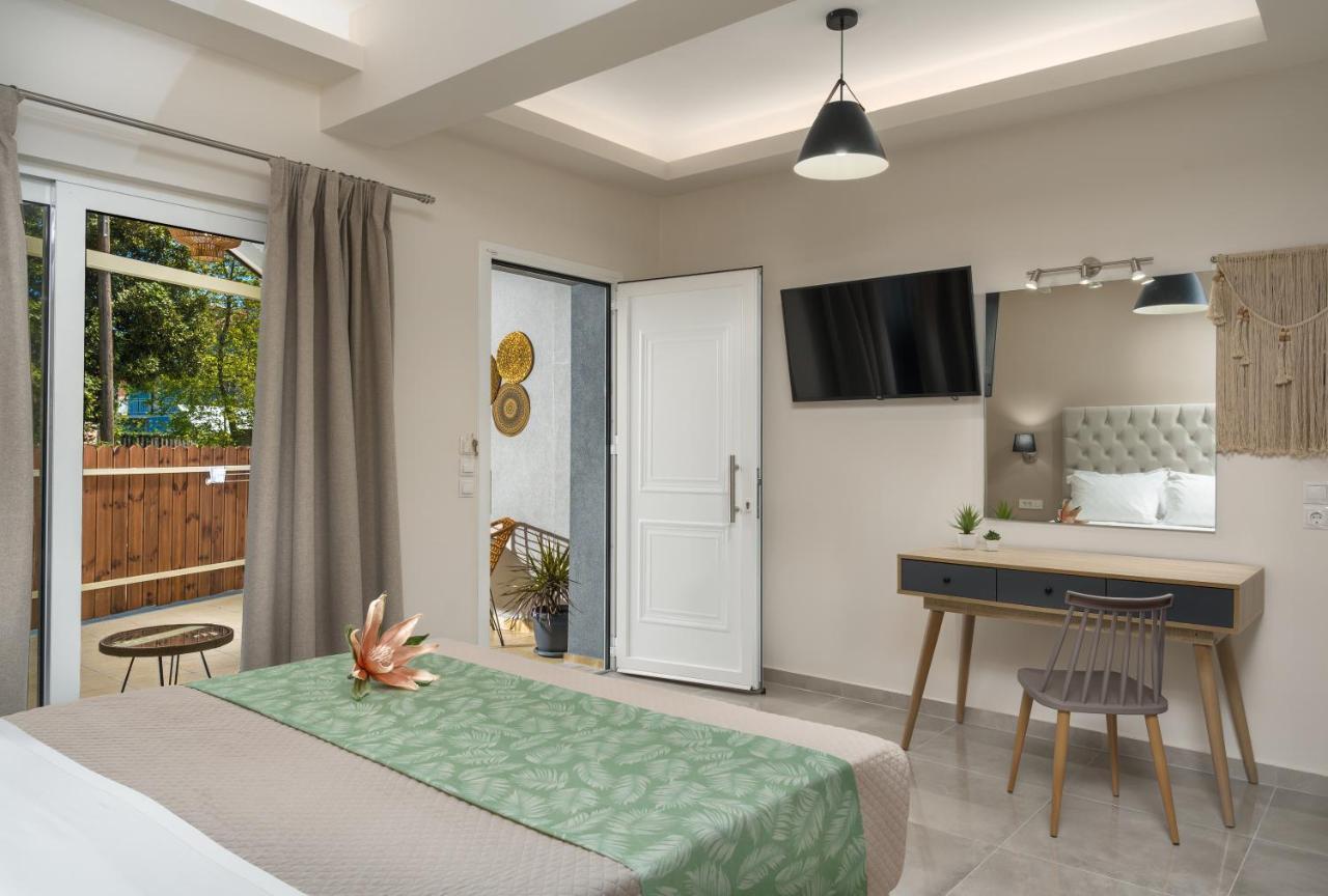 Iris & Rhea Junior Suites ซีลีวี ภายนอก รูปภาพ
