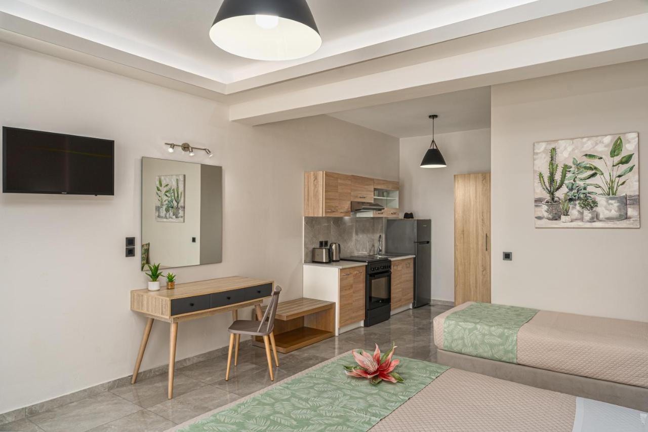 Iris & Rhea Junior Suites ซีลีวี ภายนอก รูปภาพ