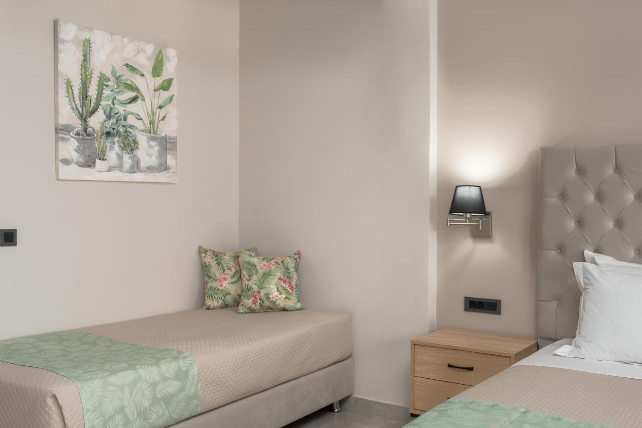 Iris & Rhea Junior Suites ซีลีวี ภายนอก รูปภาพ